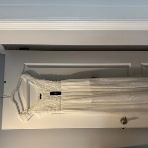 Elegant White Lace Dress